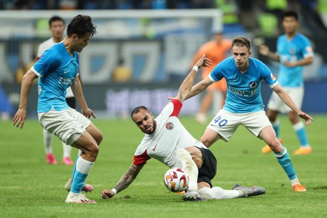 咪咕体育直播-【中超】福布斯点射林良铭绝平 大连人1比1青岛海牛