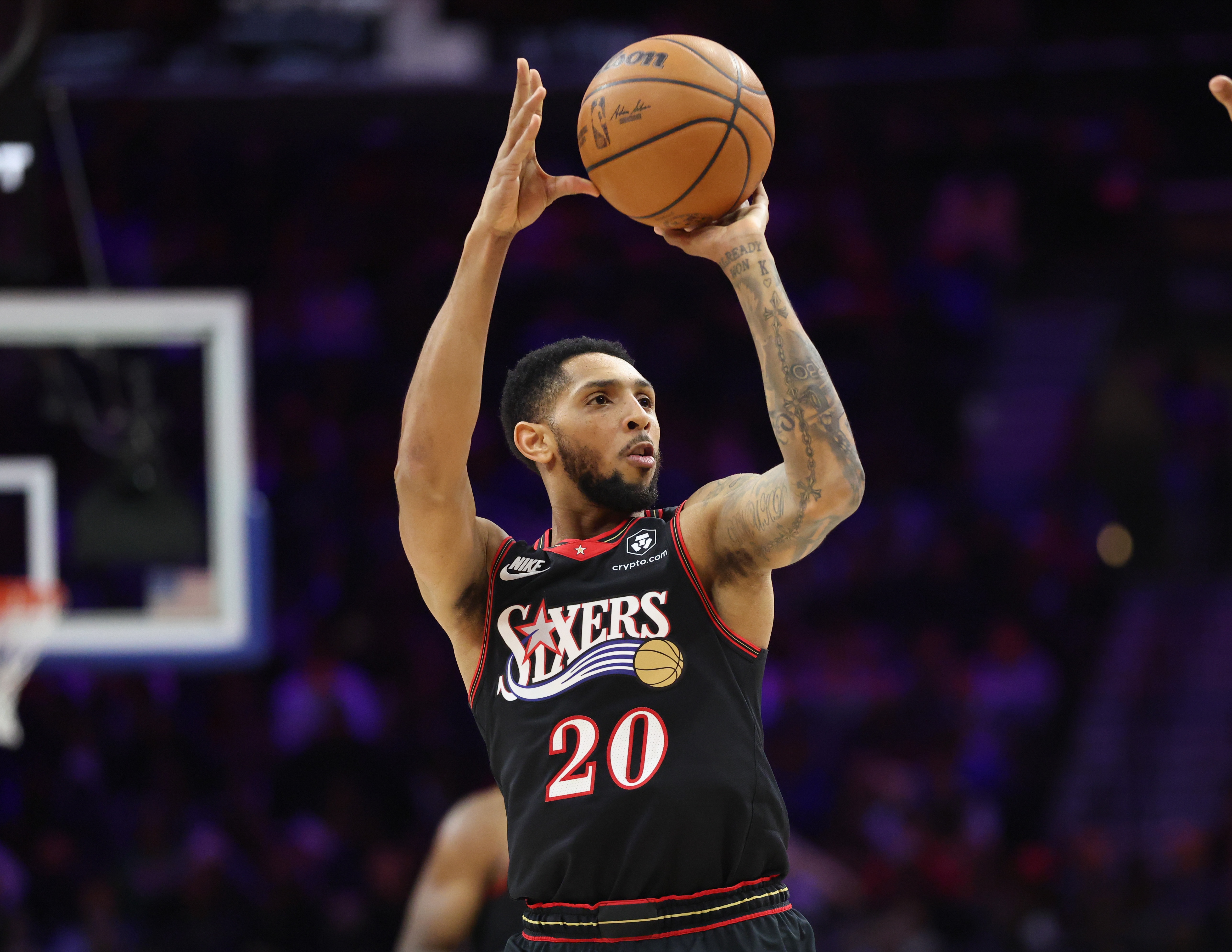 我也生涯之夜!佩恩单场32分10助&三分命中率100%进8球 历史首人