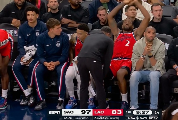 咪咕视频网页版-伤不起啊!伦纳德防守时又被撞到&一瘸一拐 已确定退赛!